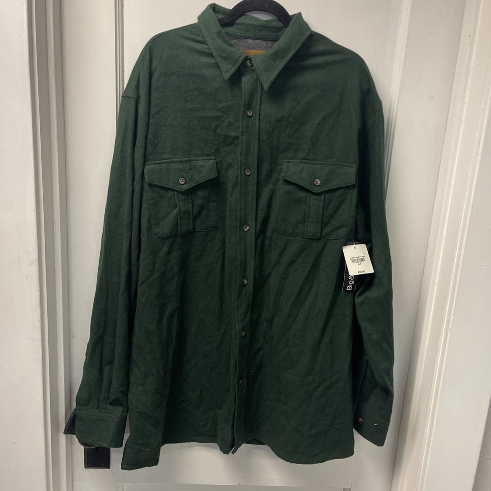 NWT: St. John's Bay- mens flannel Green long sleeve button up B/T XLT